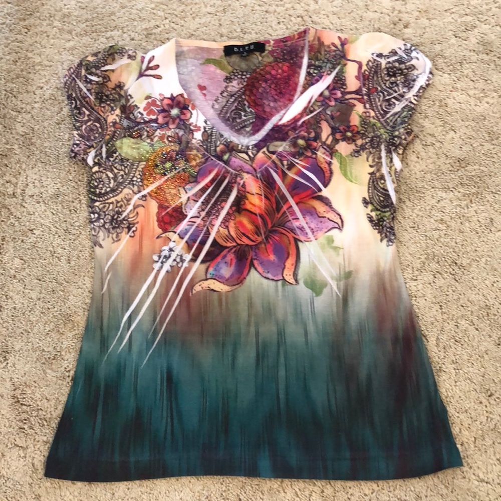 Floral top - Size Small